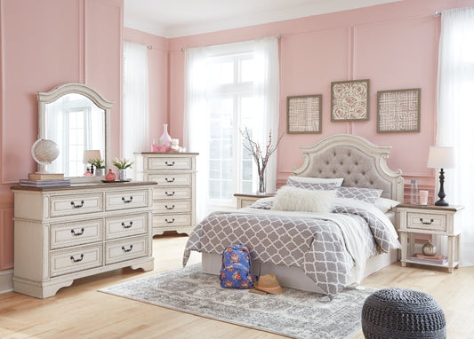 Realyn 6-Drawer Dresser - alternate view