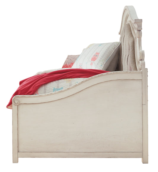 Realyn Twin Day Bed - alternate view