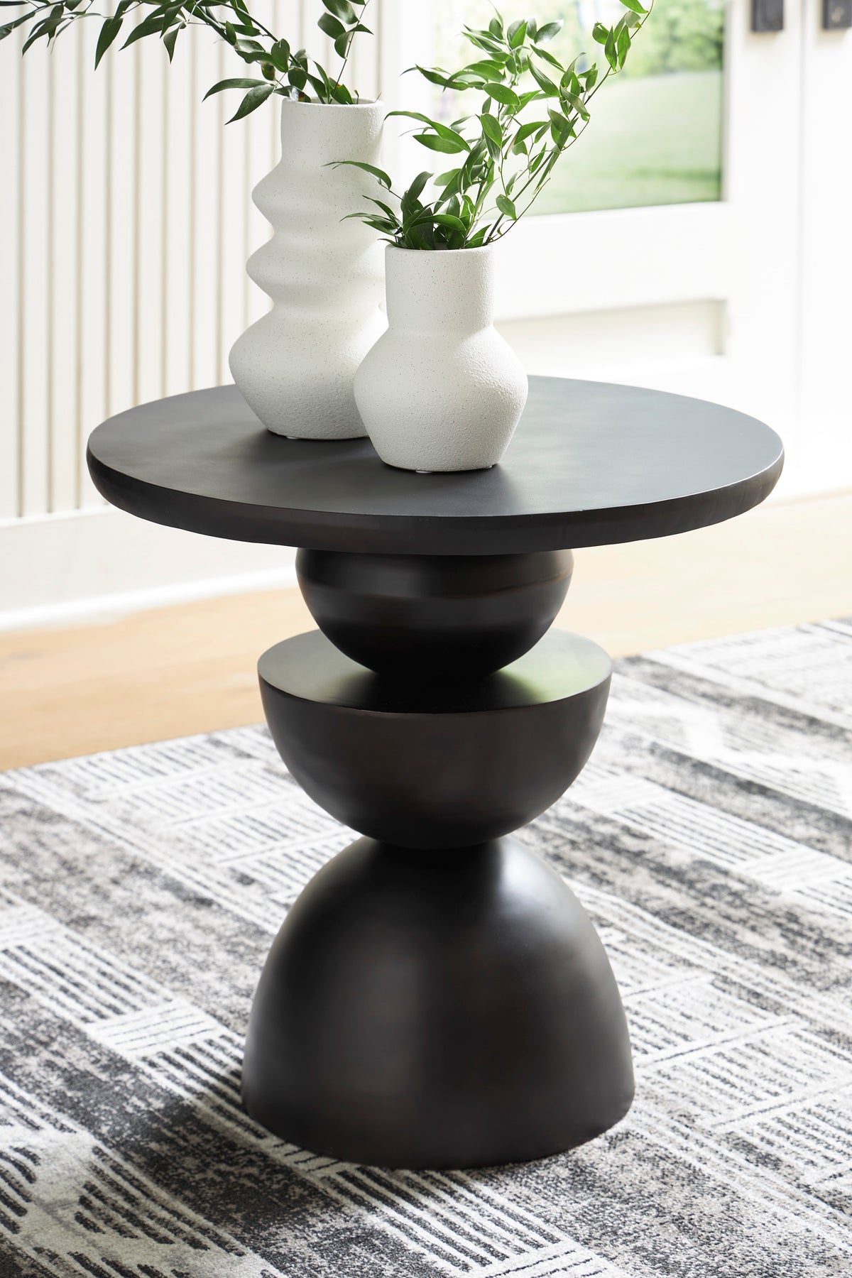 Kurtson Accent Table