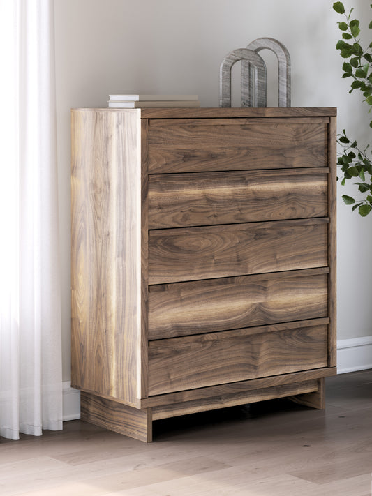 Zadilyn Wide Chest of Drawers - alternate view