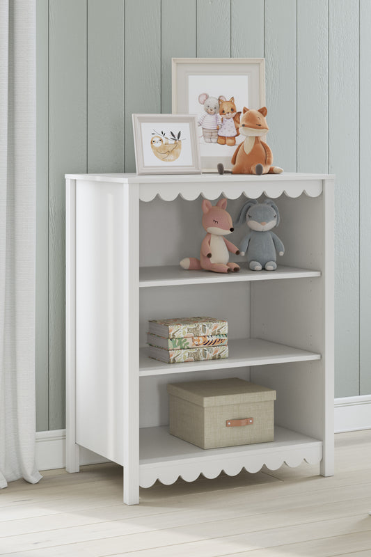 Hallityn Bookcase - alternate view