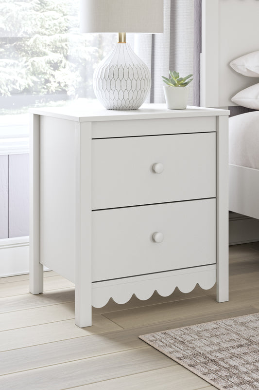 Hallityn Nightstand - alternate view