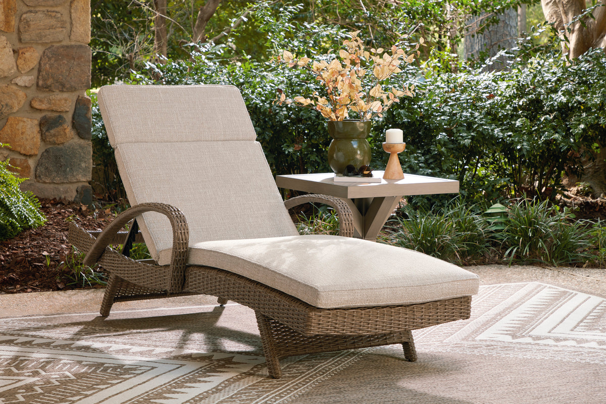 Revare Beach Chaise Lounge with Cushion