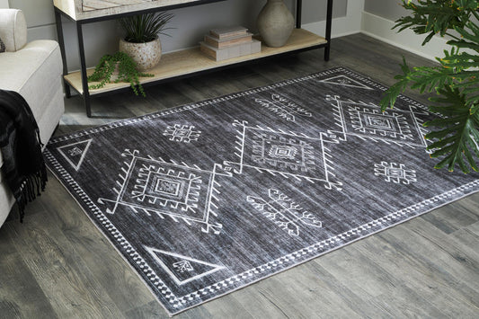 Arloman 5' x 7' Rug - alternate view