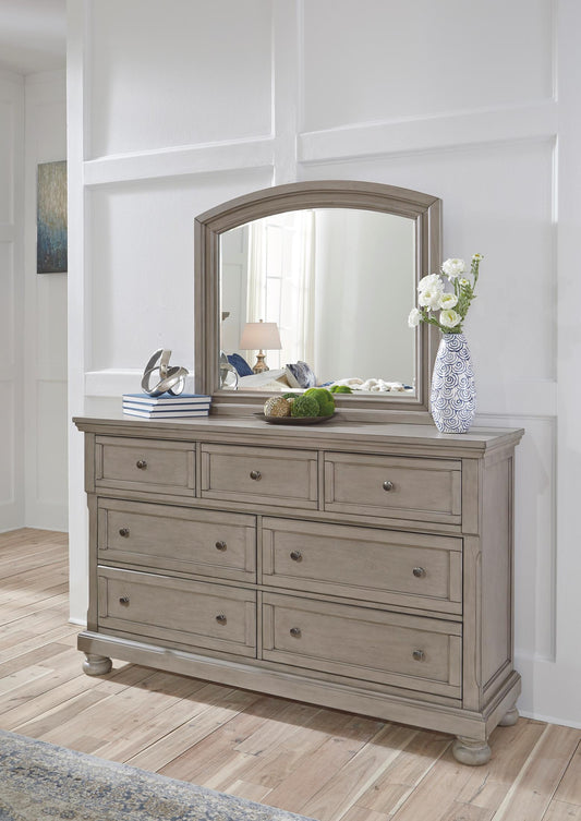 Lettner 7 Drawer Dresser and Mirror - alternate view