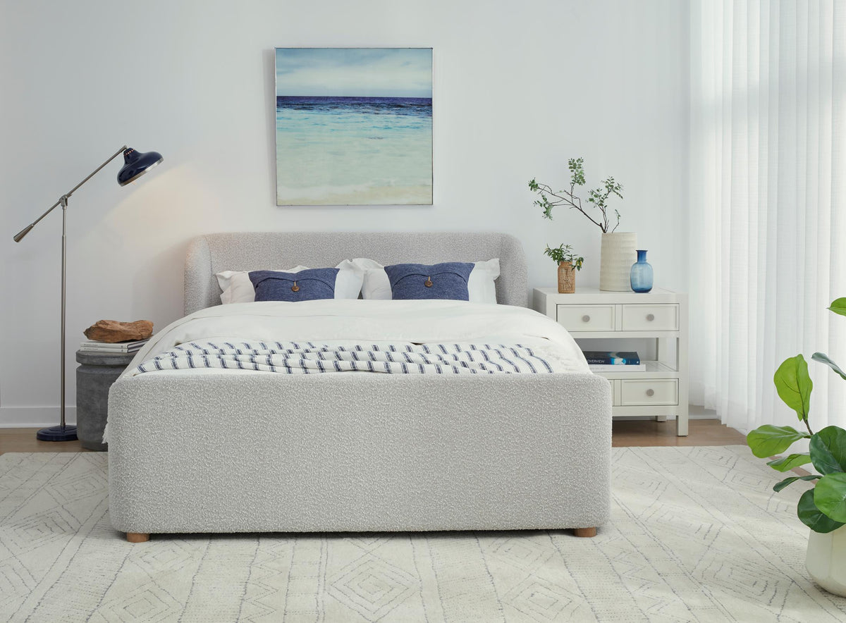 Hera Upholstered Bed