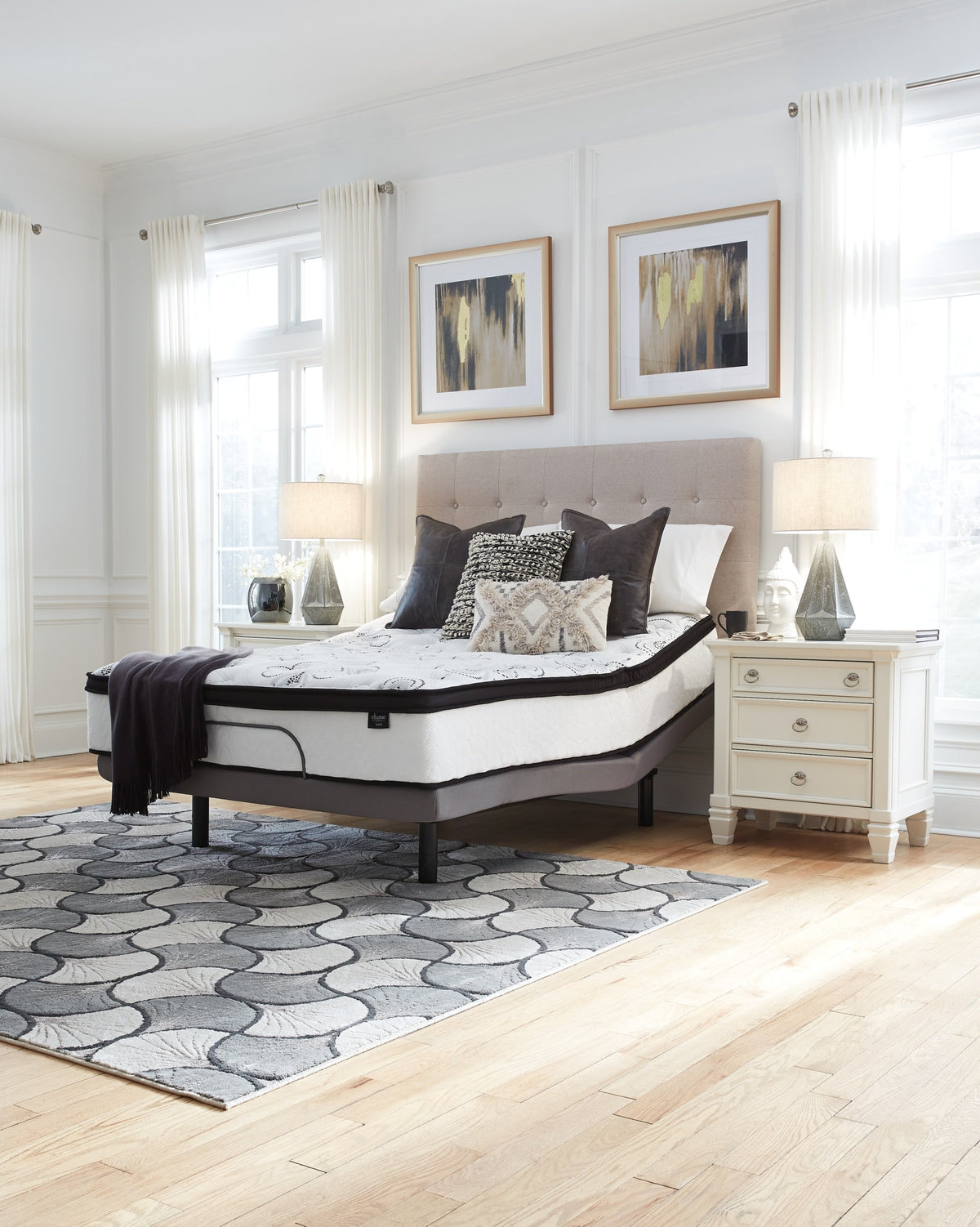 Chime 12 Inch Hybrid Mattress In a Box California King