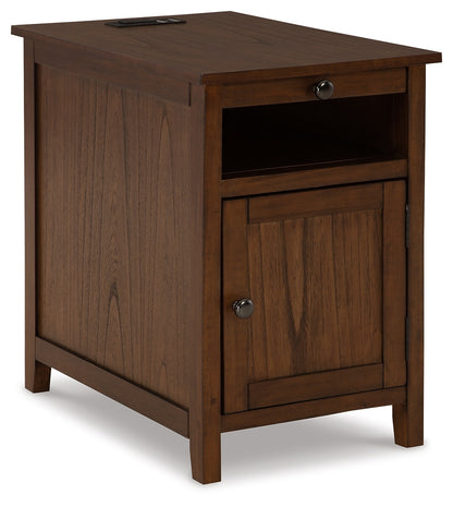 Treytown Chairside End Table Brown