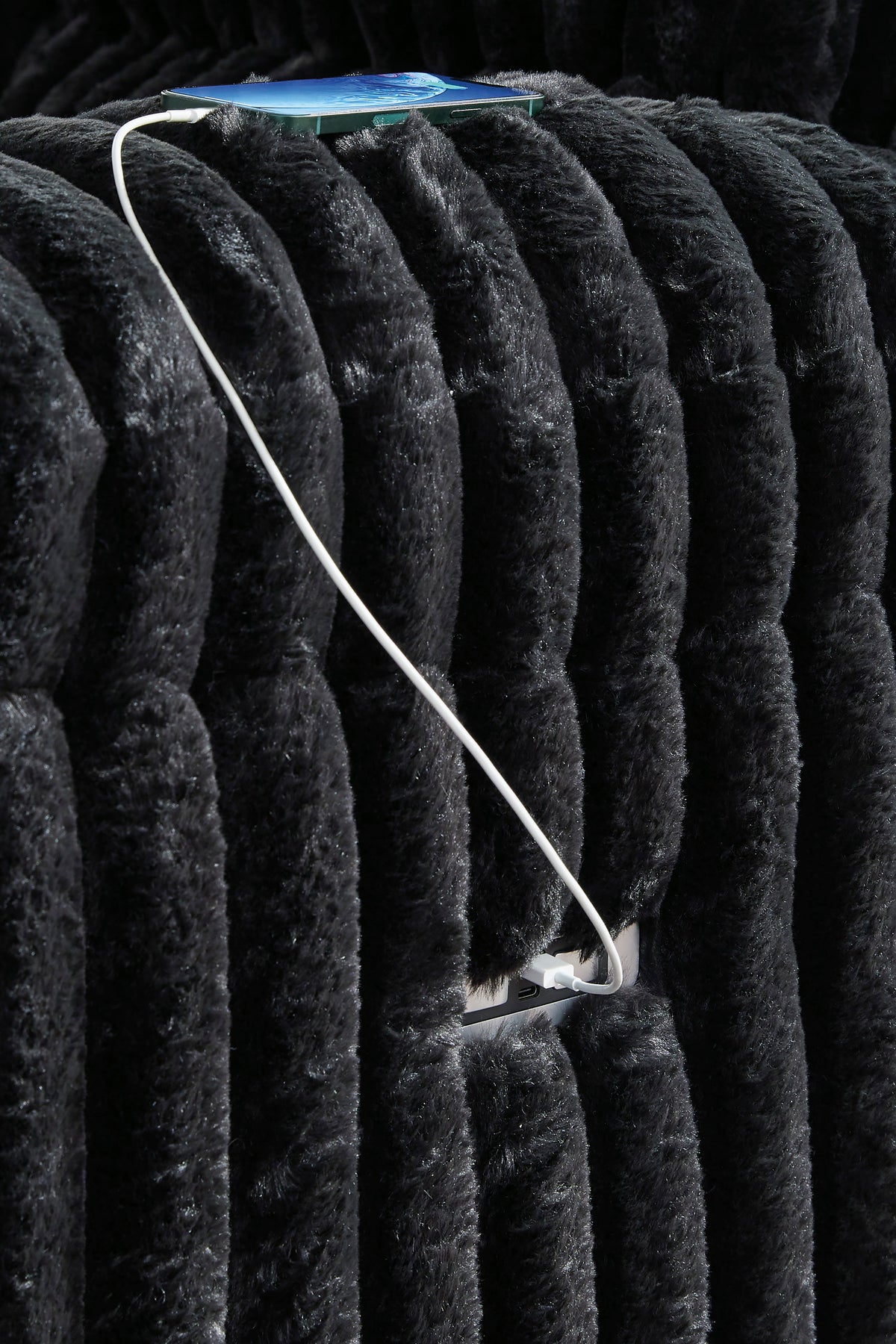 Technique Double Reclining Power Loveseat with Console