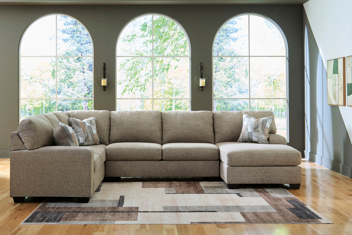 Newellen 3-Piece Right-Facing Sectional with Chaise