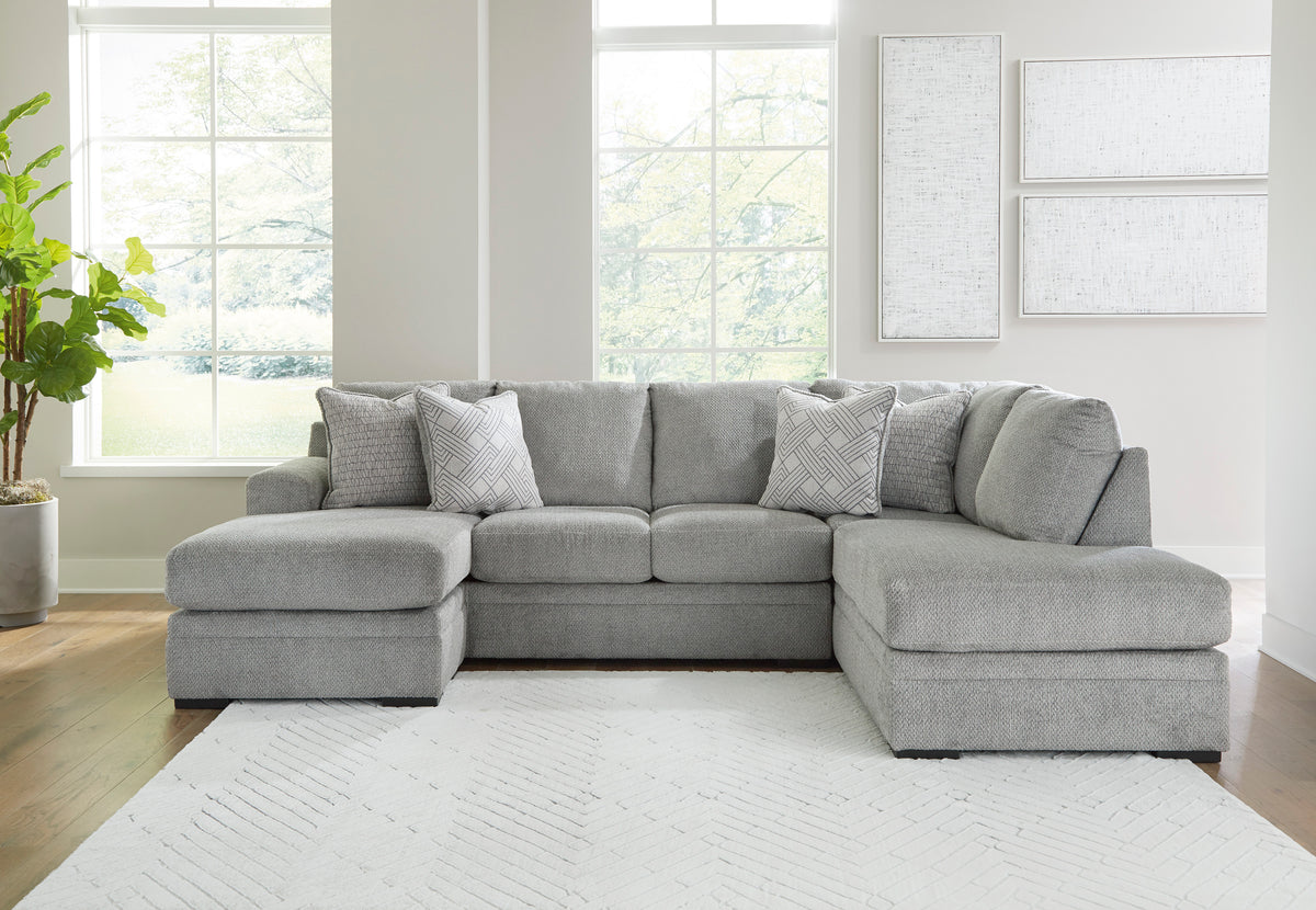 Ashley Casselbury 2-Piece Sectional with Chaise
