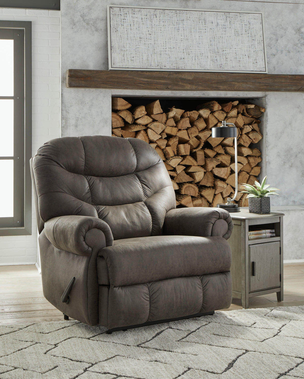Camera Time Zero-Wall Recliner