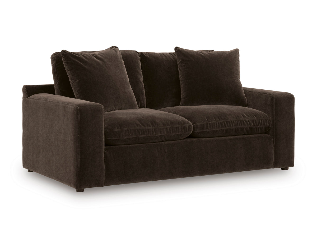 Maxton Heights Loveseat
