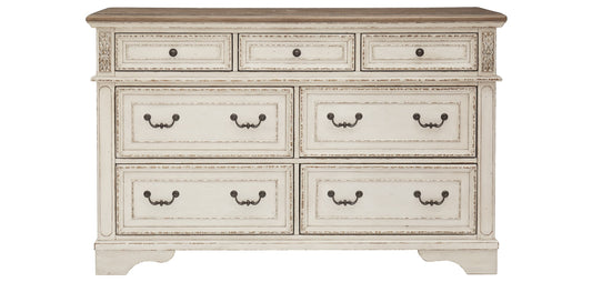 Realyn 7-Drawer Dresser