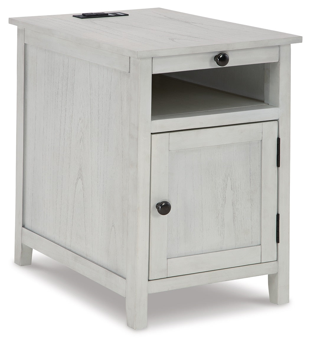 Treytown Chairside End Table Antique White