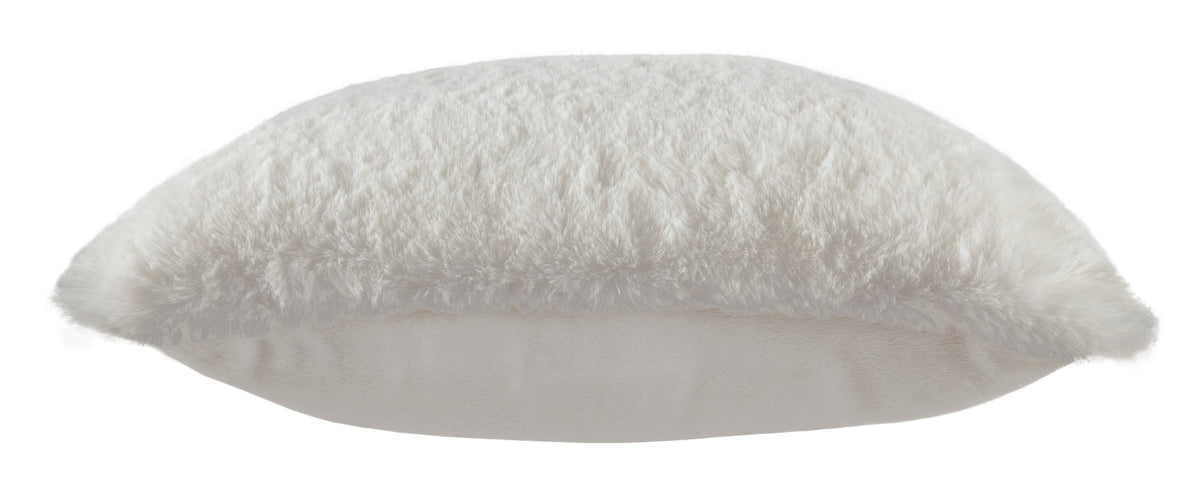Gariland Pillow