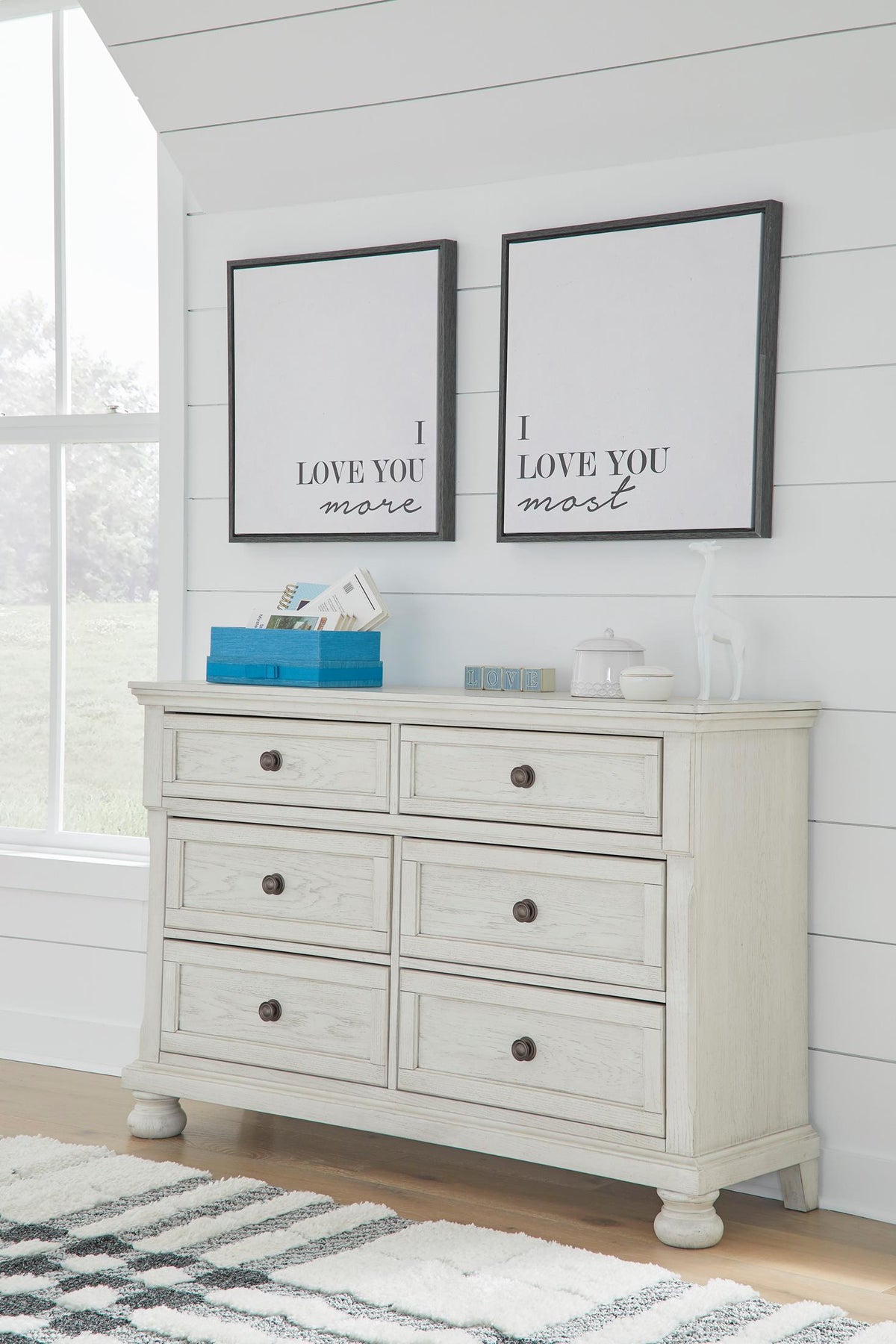 Robbinsdale 6-Drawer Dresser