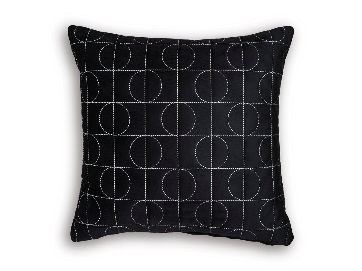 Kydner Pillow (Set of 4) Black
