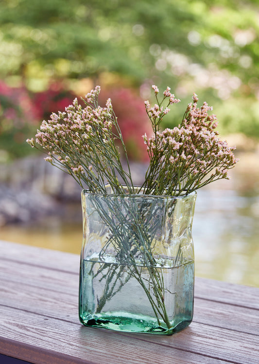 Taylow Indoor/Outdoor Vase (Set of 3) - alternate view