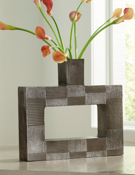 Ashley Wrengrove Vase - alternate view