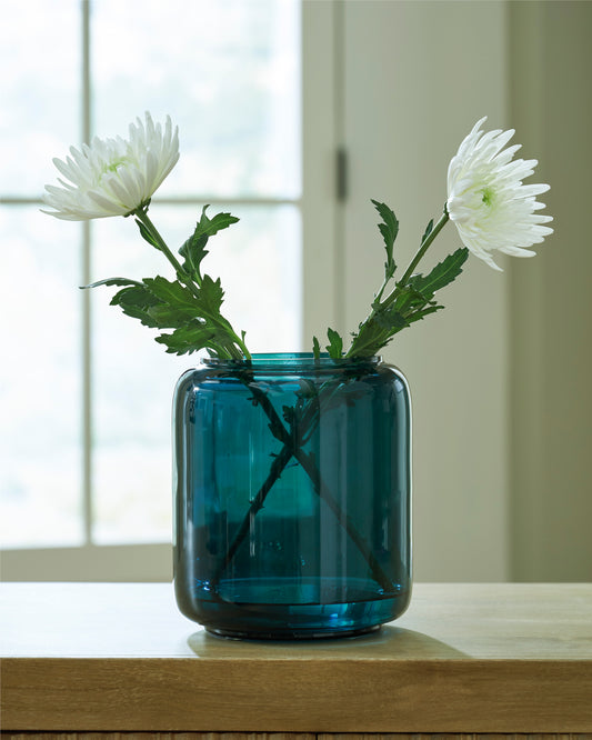 Inisland Vase - alternate view