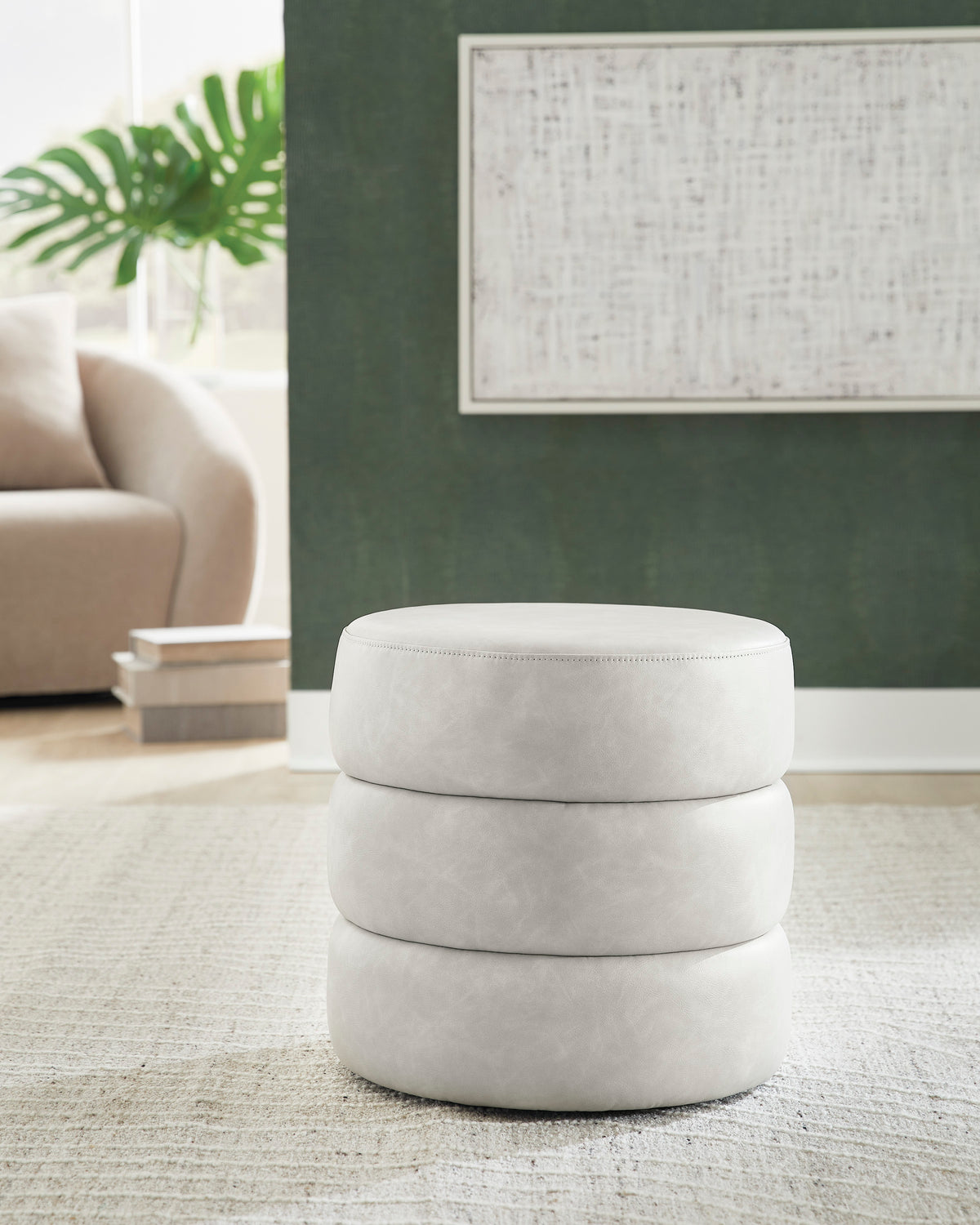 Ashley Ummi Swivel Accent Ottoman