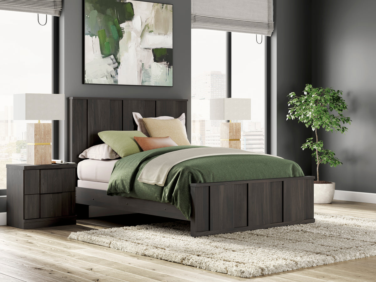 Jadiston Panel Bed Queen