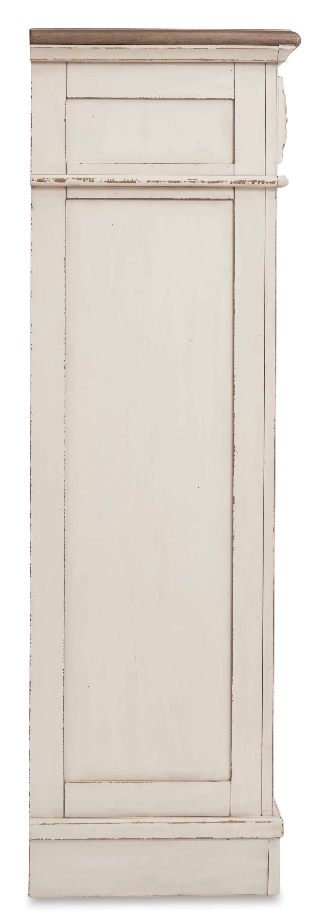 Realyn Chest of Drawers
