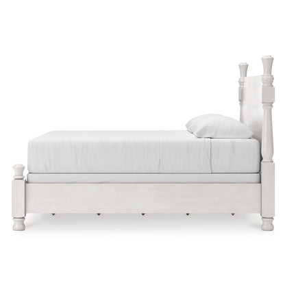 Chadworth California King Poster Bed
