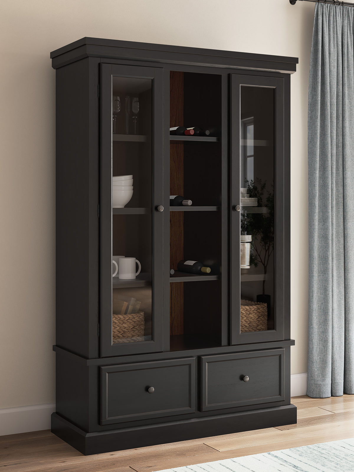 Chadworth Dining Curio Cabinet