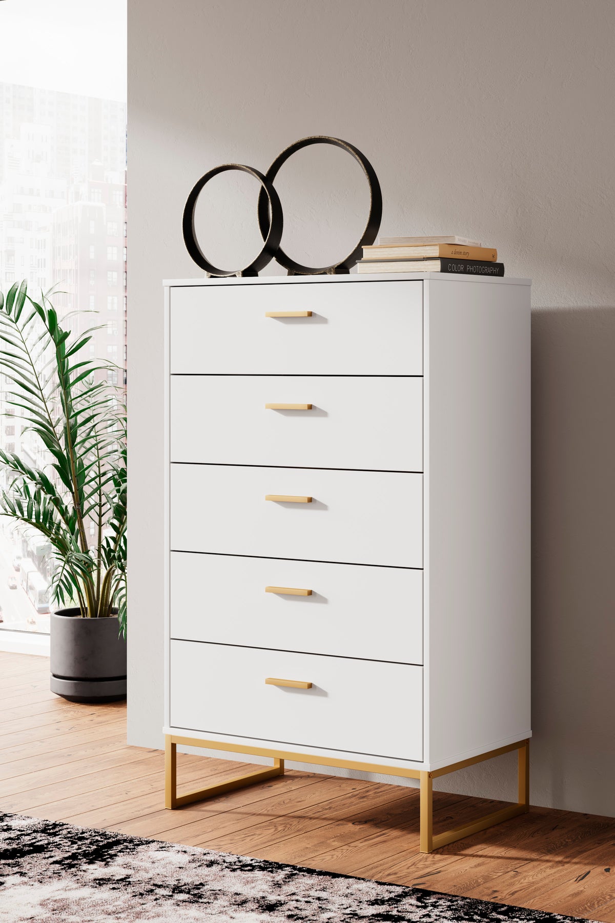 Ashley Socalle 5 Drawer Chest of Drawers