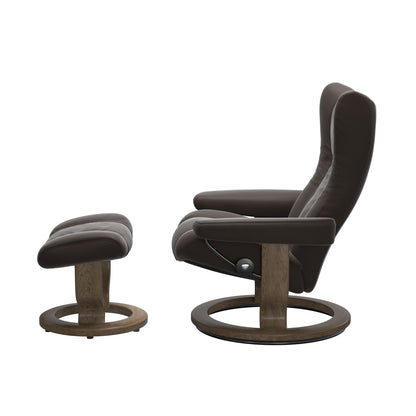 Wing Large Classic Chair and Ottoman