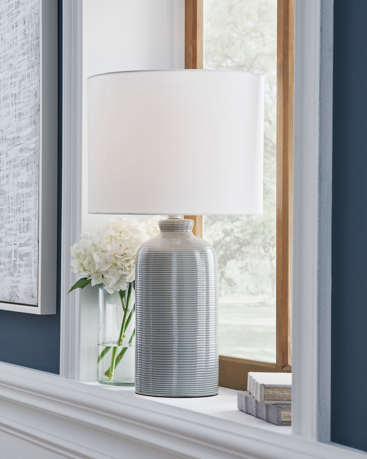 Ashley Wimlow Ceramic Table Lamp