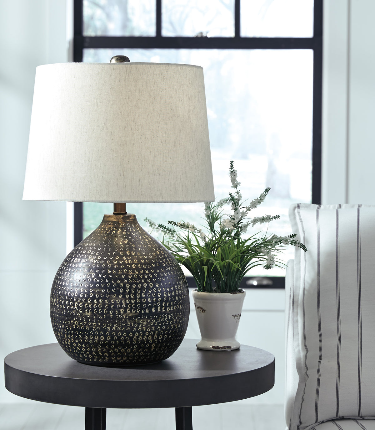 Maire Table Lamp