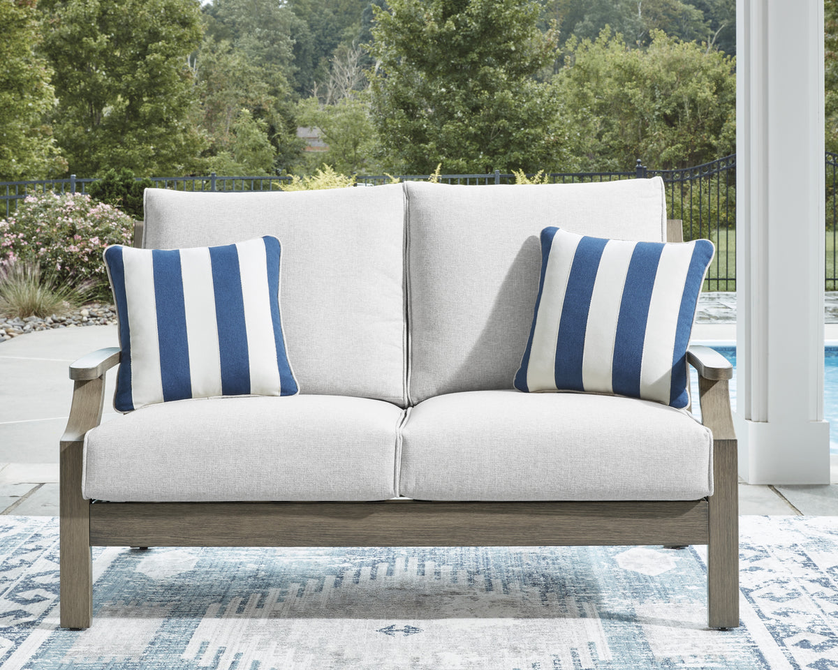 Rainier Ranch Outdoor Loveseat