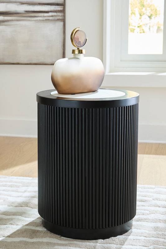 Ashley Grayman Round End Table - alternate view