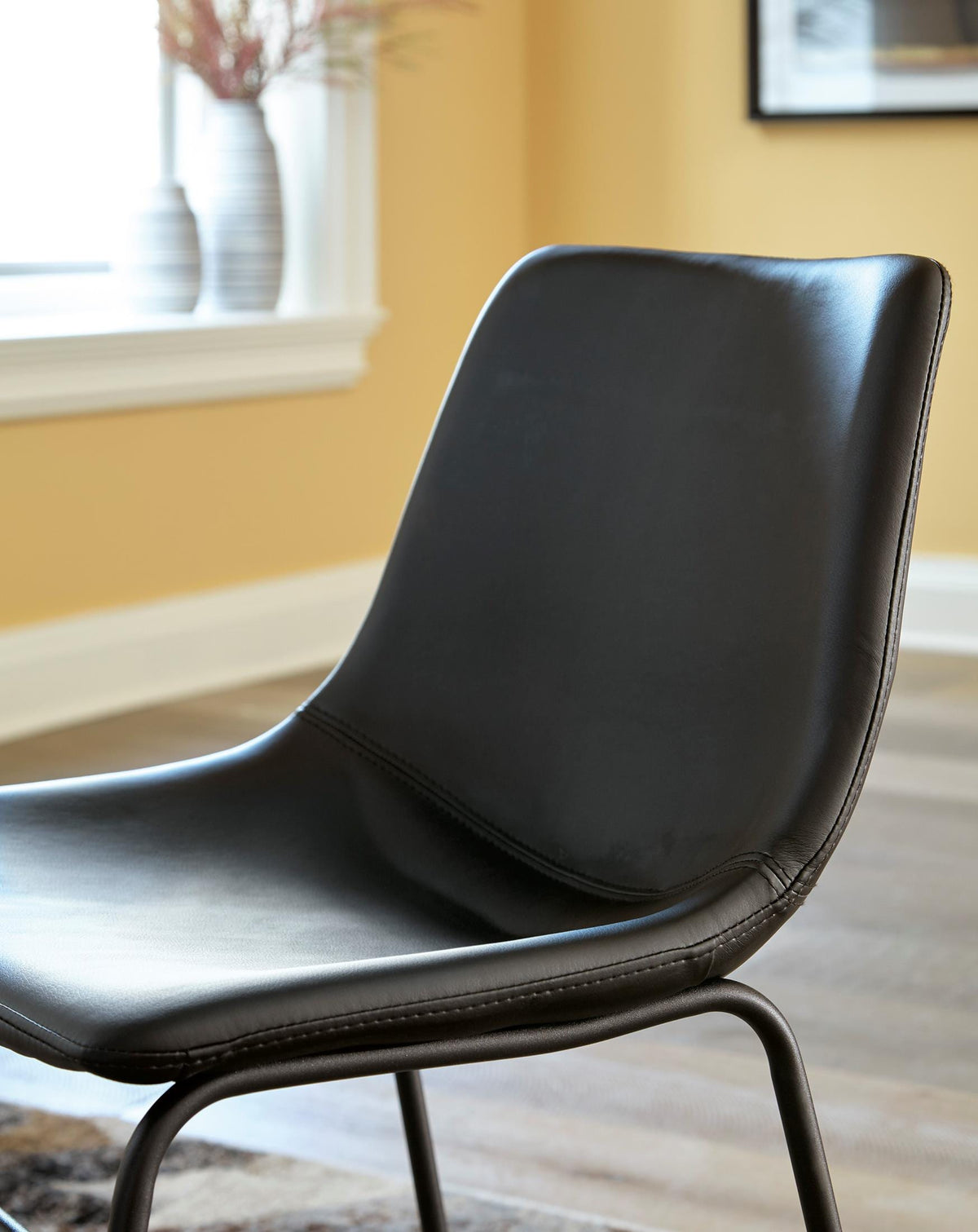 Centiar Dining Chair (Set of 2)