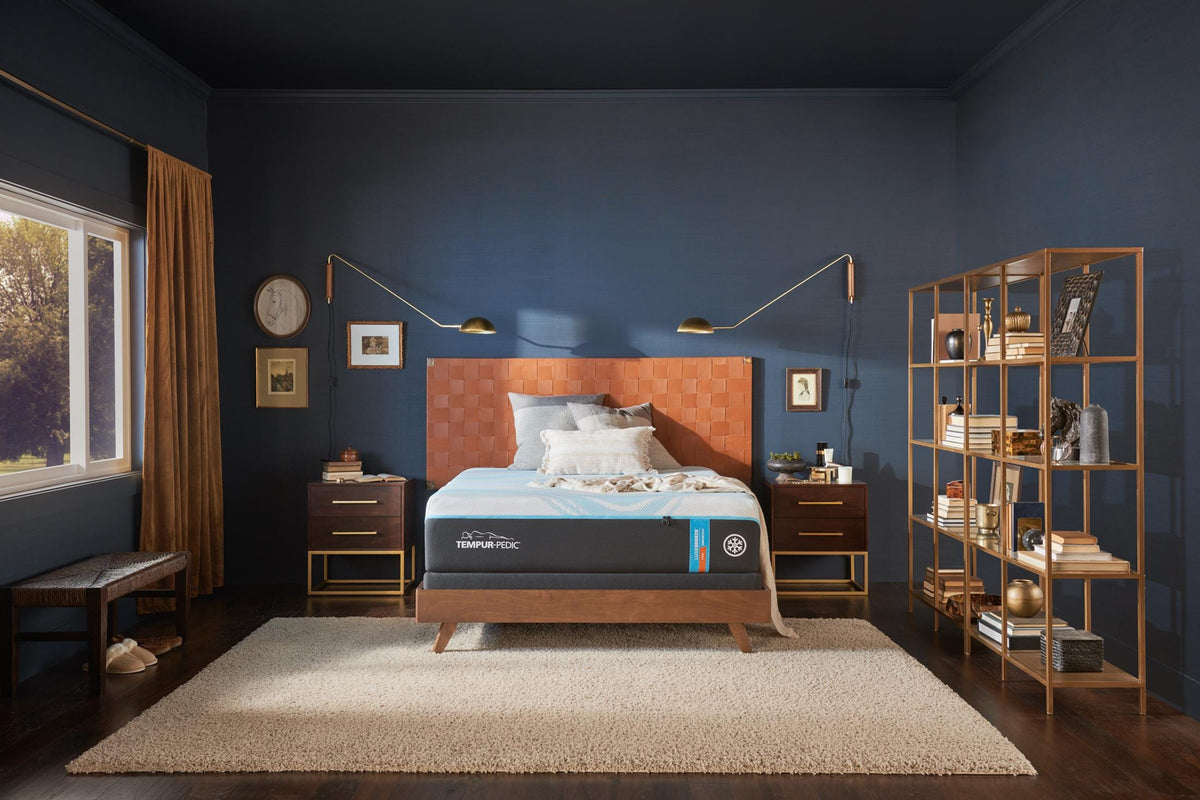 TEMPUR-LuxeBreeze Firm Mattress Queen