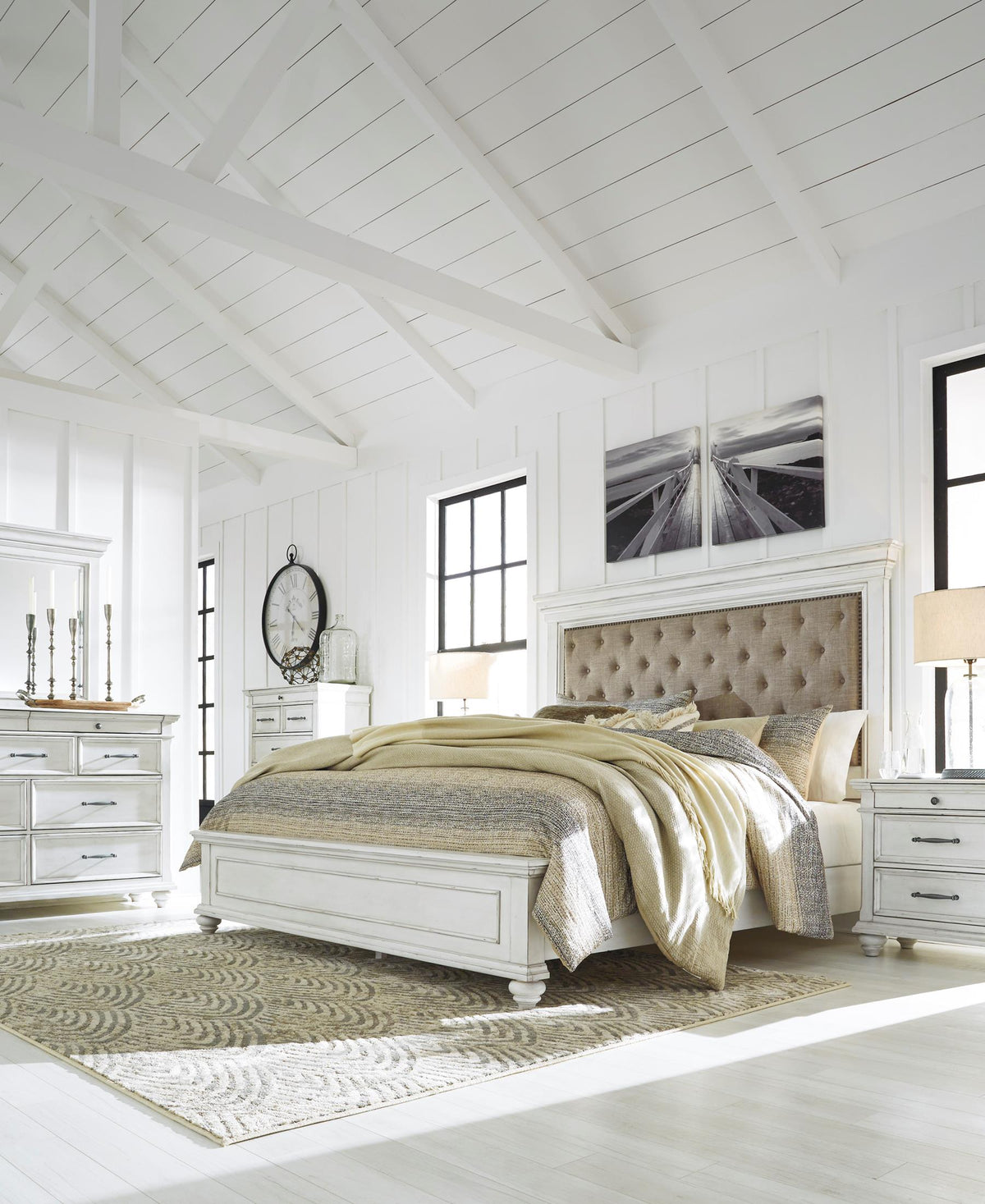 Kanwyn Upholstered Panel Bed